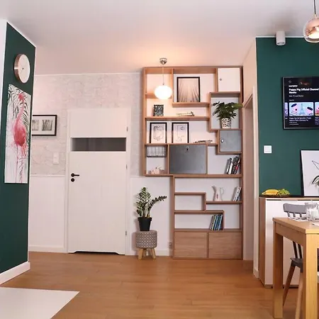 Comfy, Familly Friendly Apartment. Balcony. Garage. Warschau Exterior foto