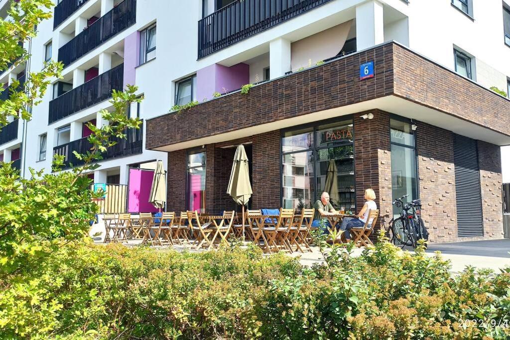Comfy, Familly Friendly Apartment. Balcony. Garage. * Warschau